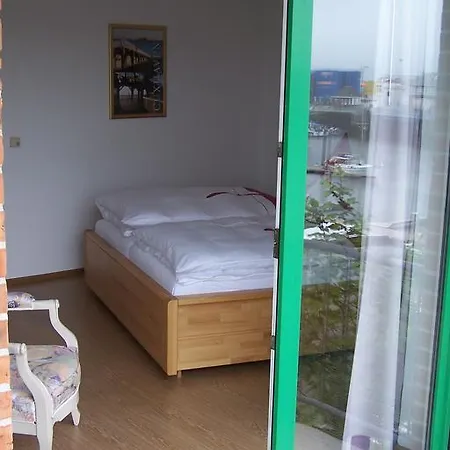 Marina 68/70 Apartment *